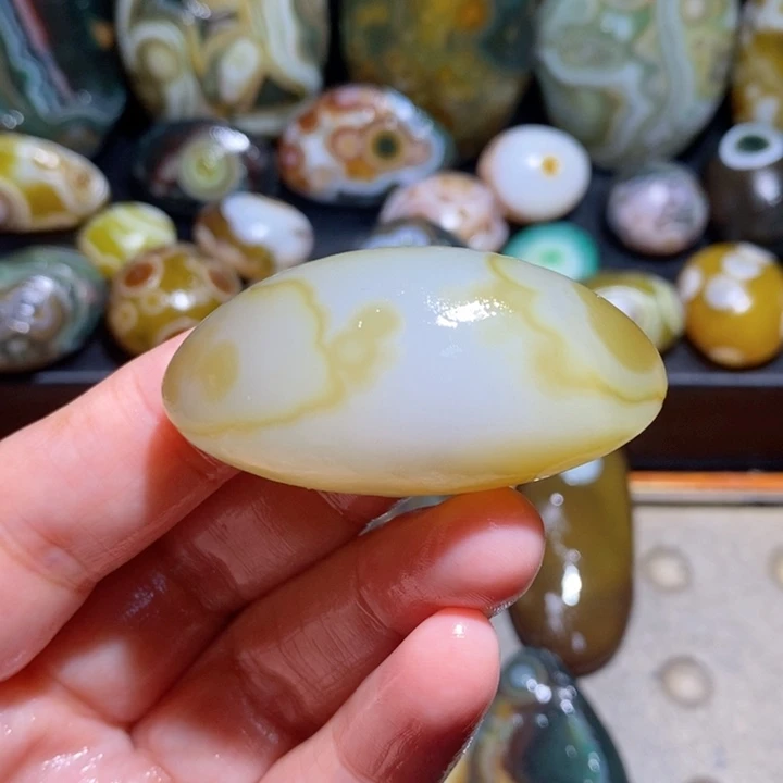 未镶嵌玛瑙/玉髓珠宝半成品59