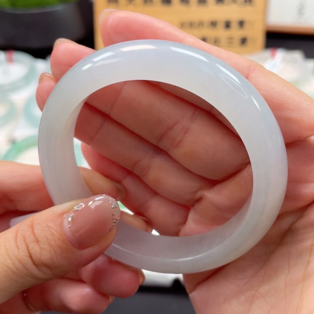 未镶嵌手镯翡翠23号荔枝冻正圈