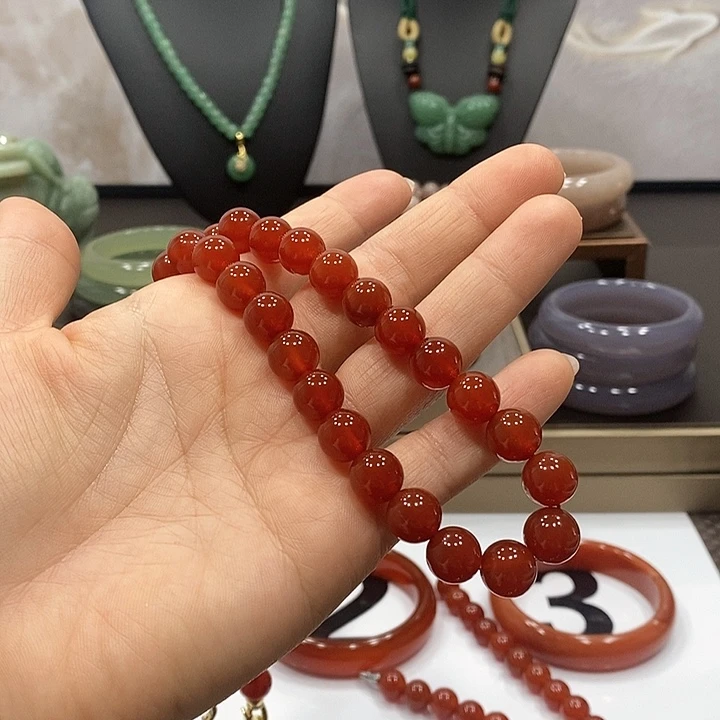 东陵石未镶嵌手链放**春