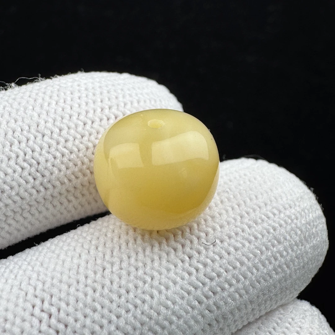 B3448天然蜜蜡 墩子13.1*10.8mm 保真原矿