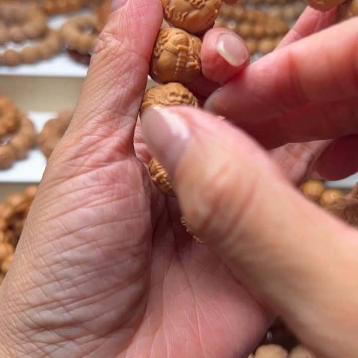 猴头核桃吊坠钟馗全品微泛油15-16