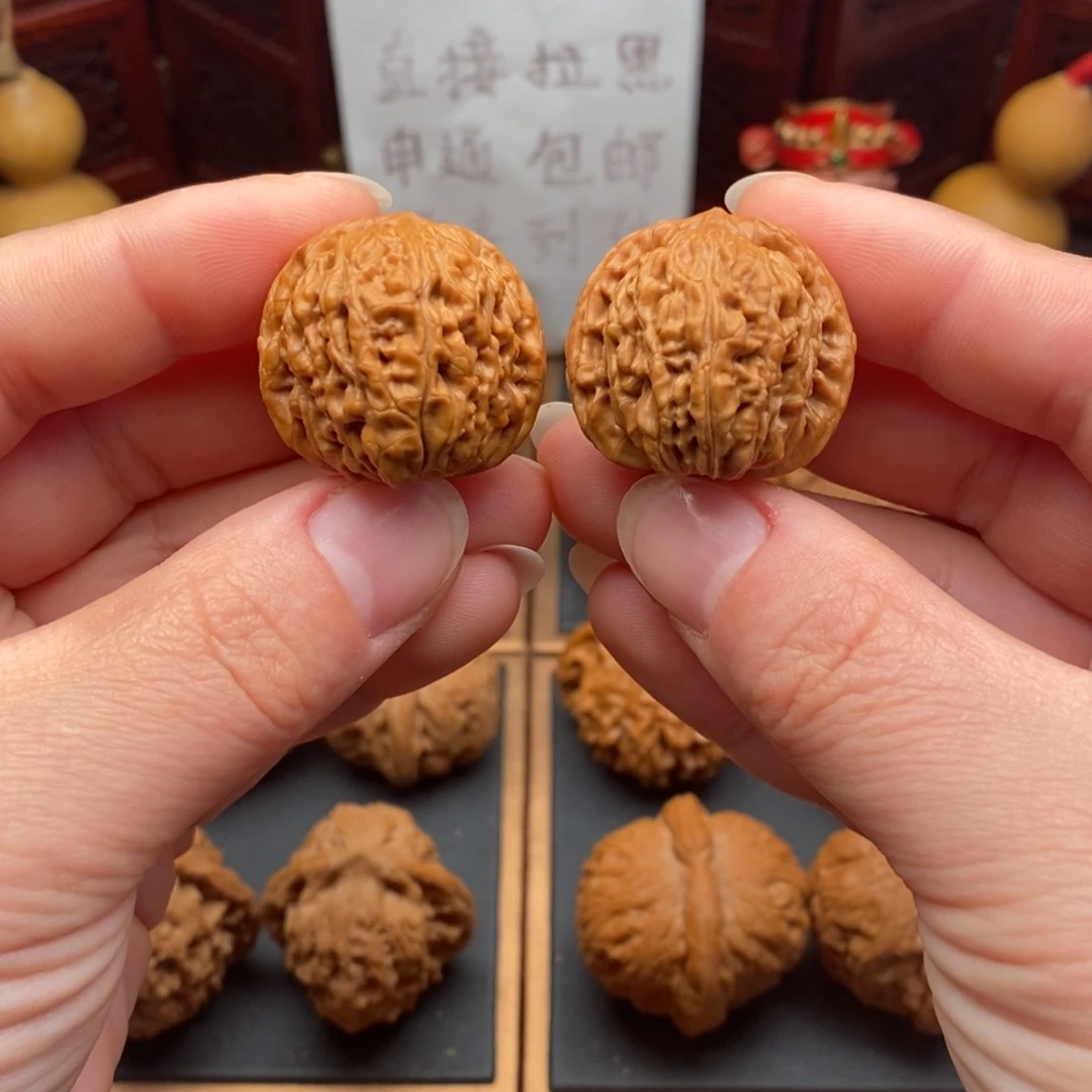 文玩核桃把件全品野生小楼手捻30尺