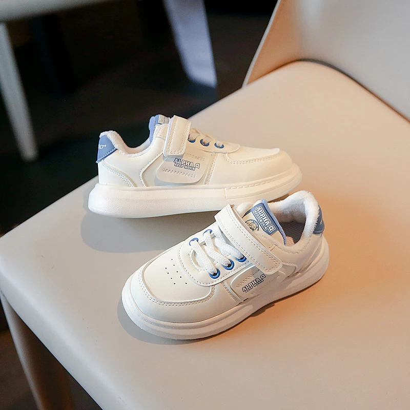 喜羊羊与灰太狼品牌男女童2023新款加绒小白鞋防滑板鞋004