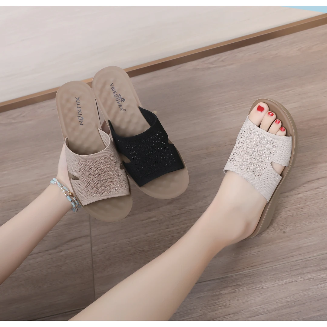 8208新款镂空飞织舒适百搭软底带钻拖鞋