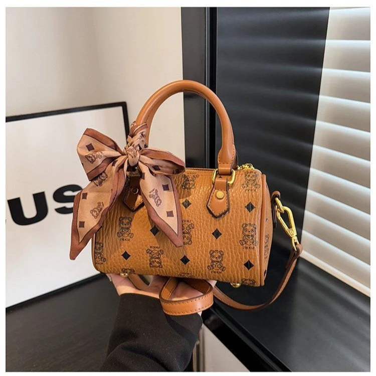 新款轻奢百搭高级感气质时尚斜挎女士包6082棕