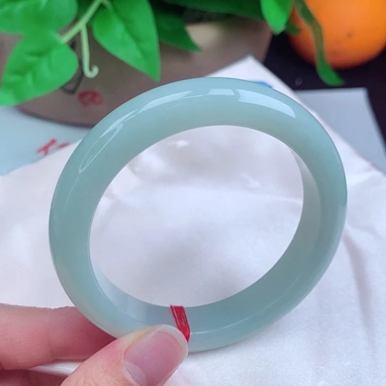 翡翠手镯未镶嵌   正圈56-57 晴绿色