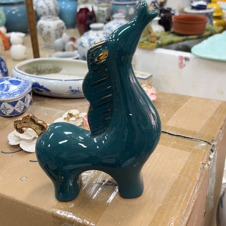 瓷片微瑕陶瓷。乙。。。。。。。。。。。。