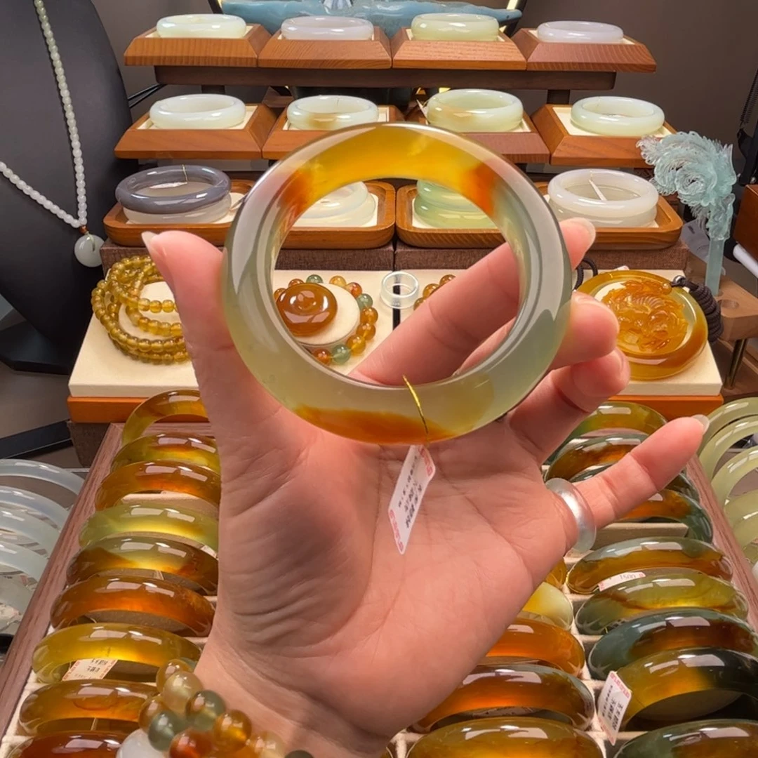 蛇纹石玉未镶嵌手镯58