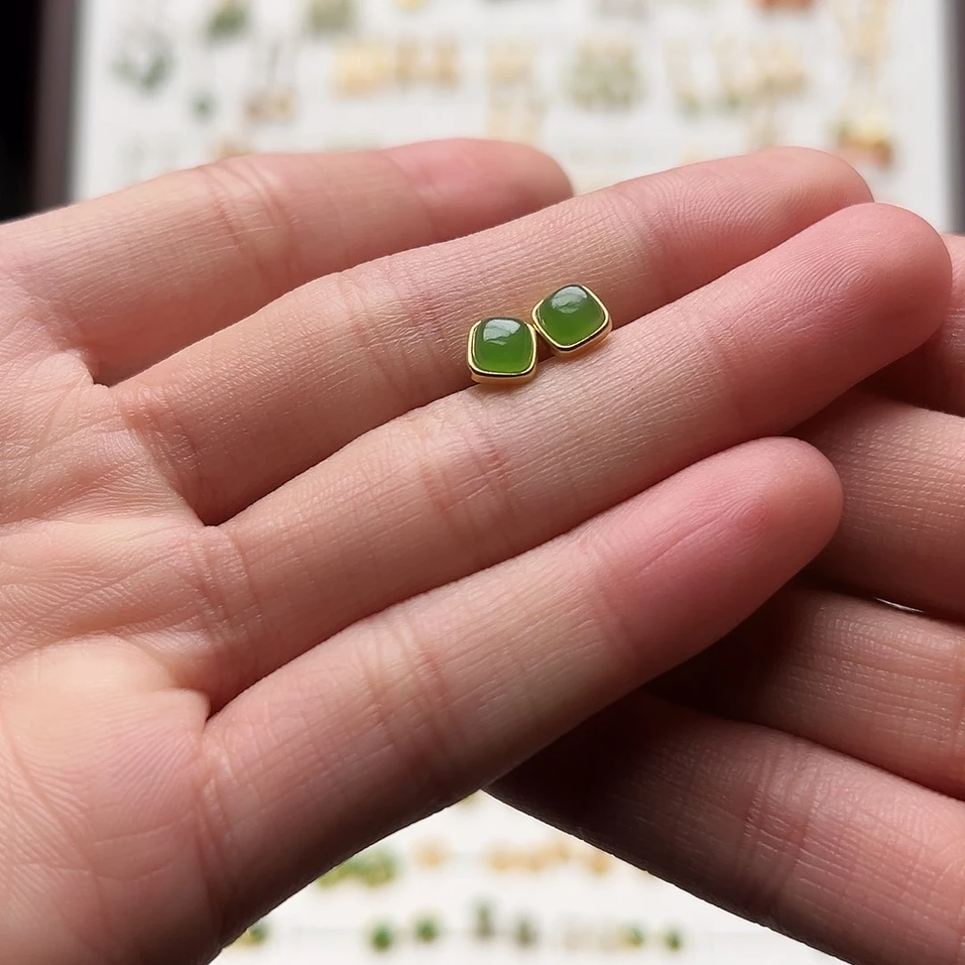 银S925镀金镶嵌和田玉耳钉阳**暖