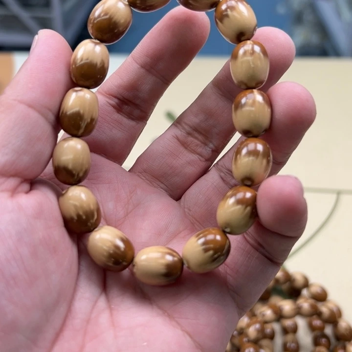 吊坠白玉菩提黄色3135