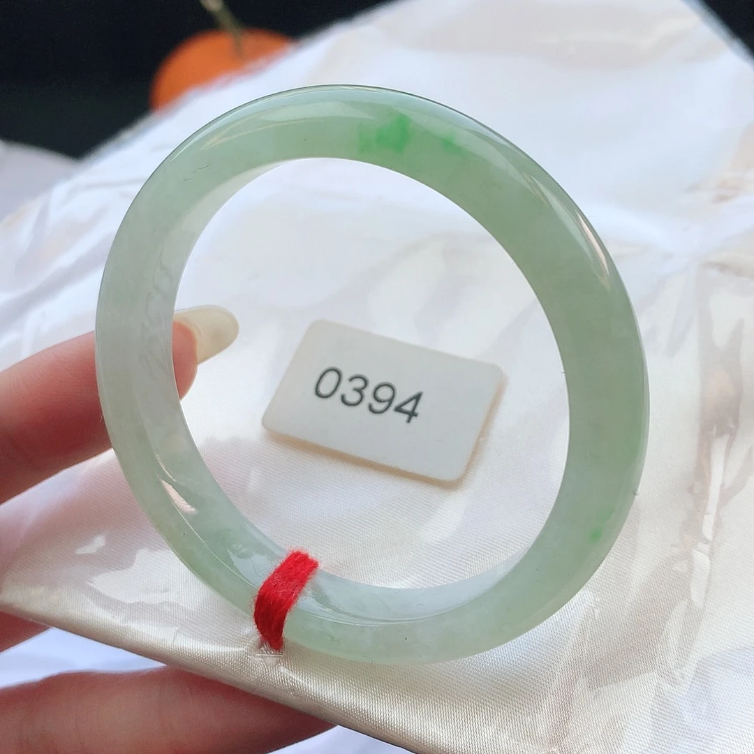 翡翠手镯未镶嵌 52圈口880394