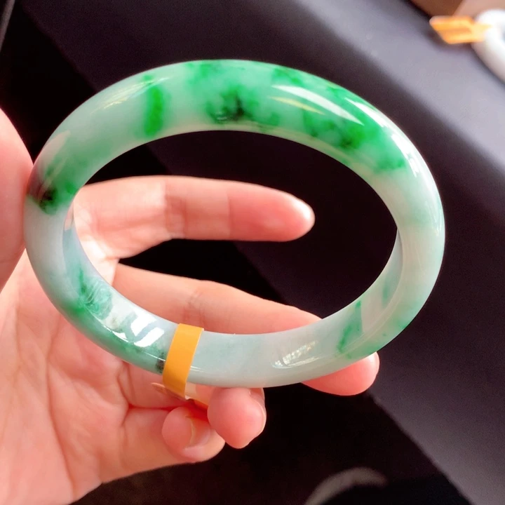 未镶嵌手镯翡翠翡翠