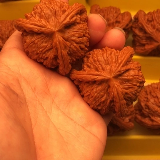 帅***覃吊坠文玩核桃核桃