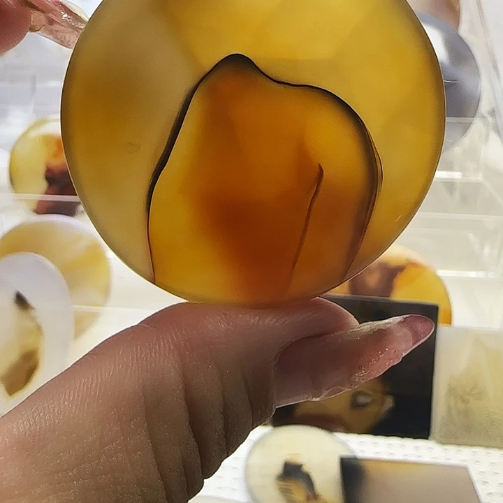 玛瑙/玉髓未镶嵌珠宝奇石