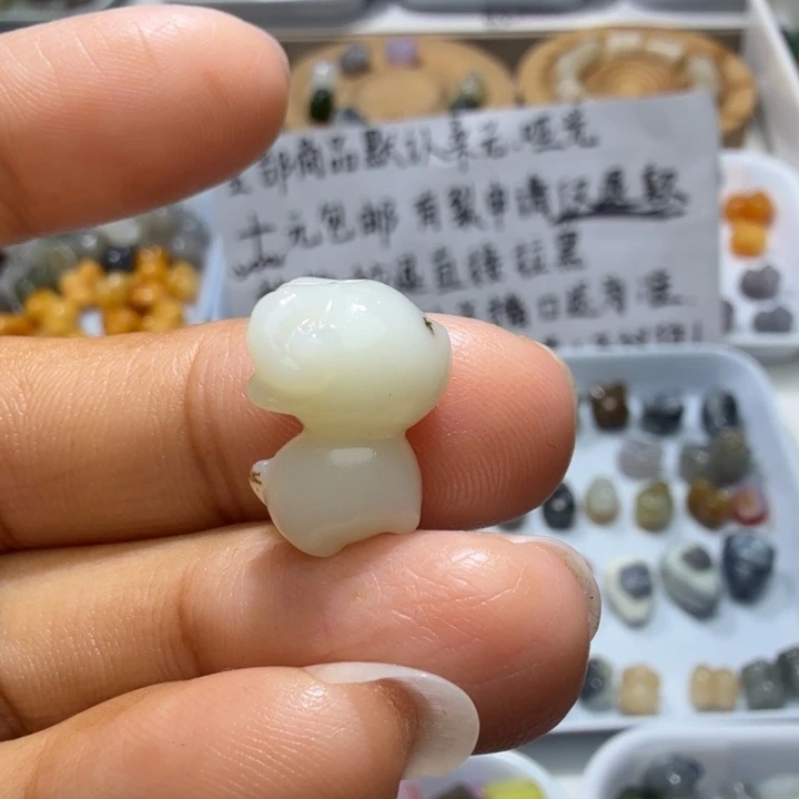和田玉未镶嵌珠宝奇石