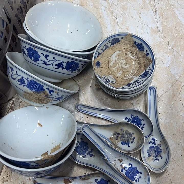 摆件陶6个12.5厘米碗加6个味碟6个勺