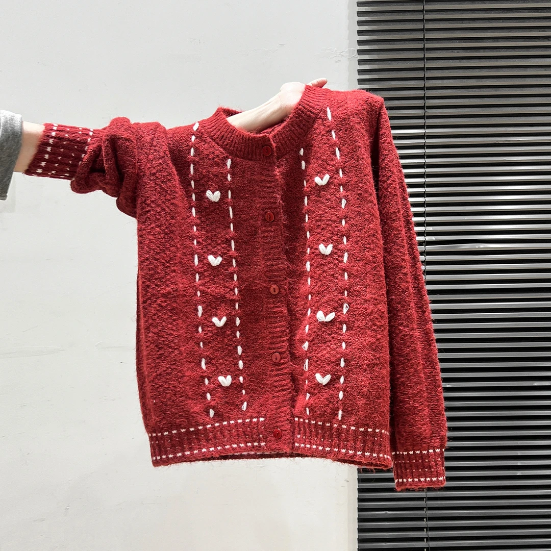 红色韩系复古爱心刺绣针织开衫外套女2025秋冬季宽松长袖毛衣上衣