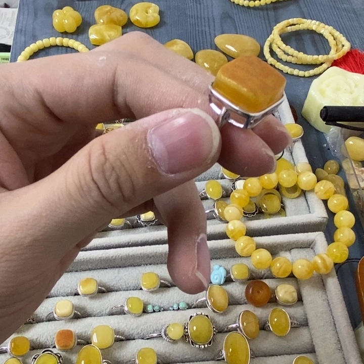 蜜蜡裸石银S925镶嵌戒指