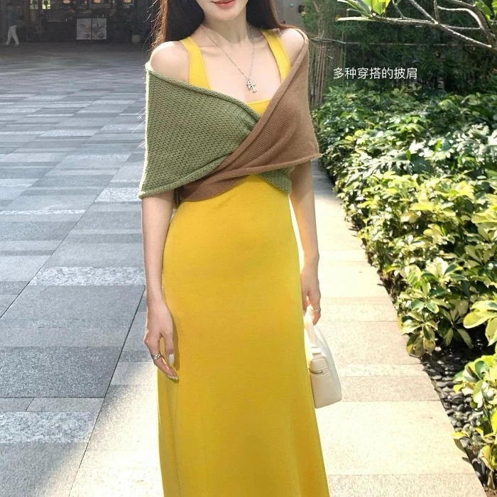 气质修身U领背心连衣裙女中长裙撞色披肩两件套套装