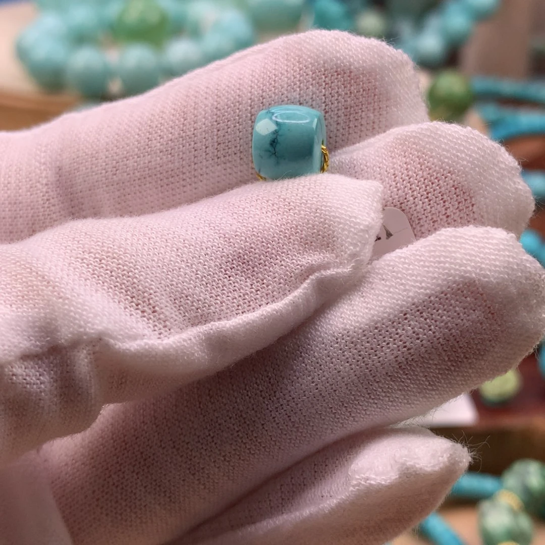 绿松石未镶嵌珠宝奇石高瓷蓝直切8.6*7.5mm