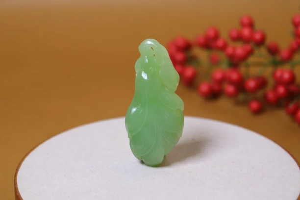 【瑜明堂】精品和田玉青海翠青玉兰花挂件