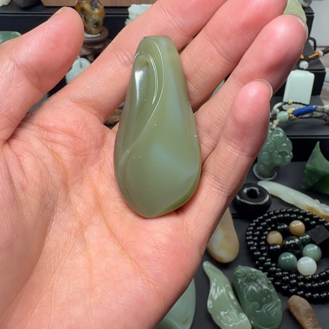 一***一和田玉（碧玉）未镶嵌颈饰