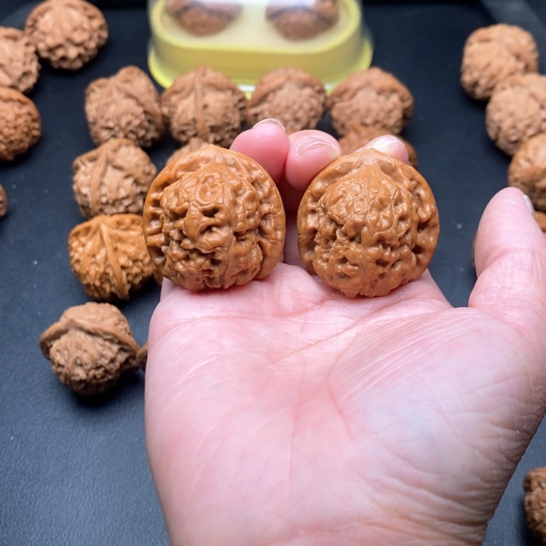 手串/手链橄榄核金字塔35