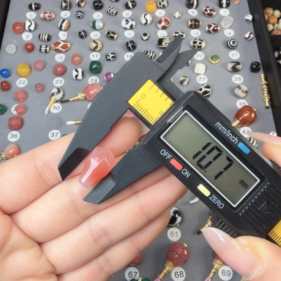 玛瑙/玉髓未镶嵌饰品