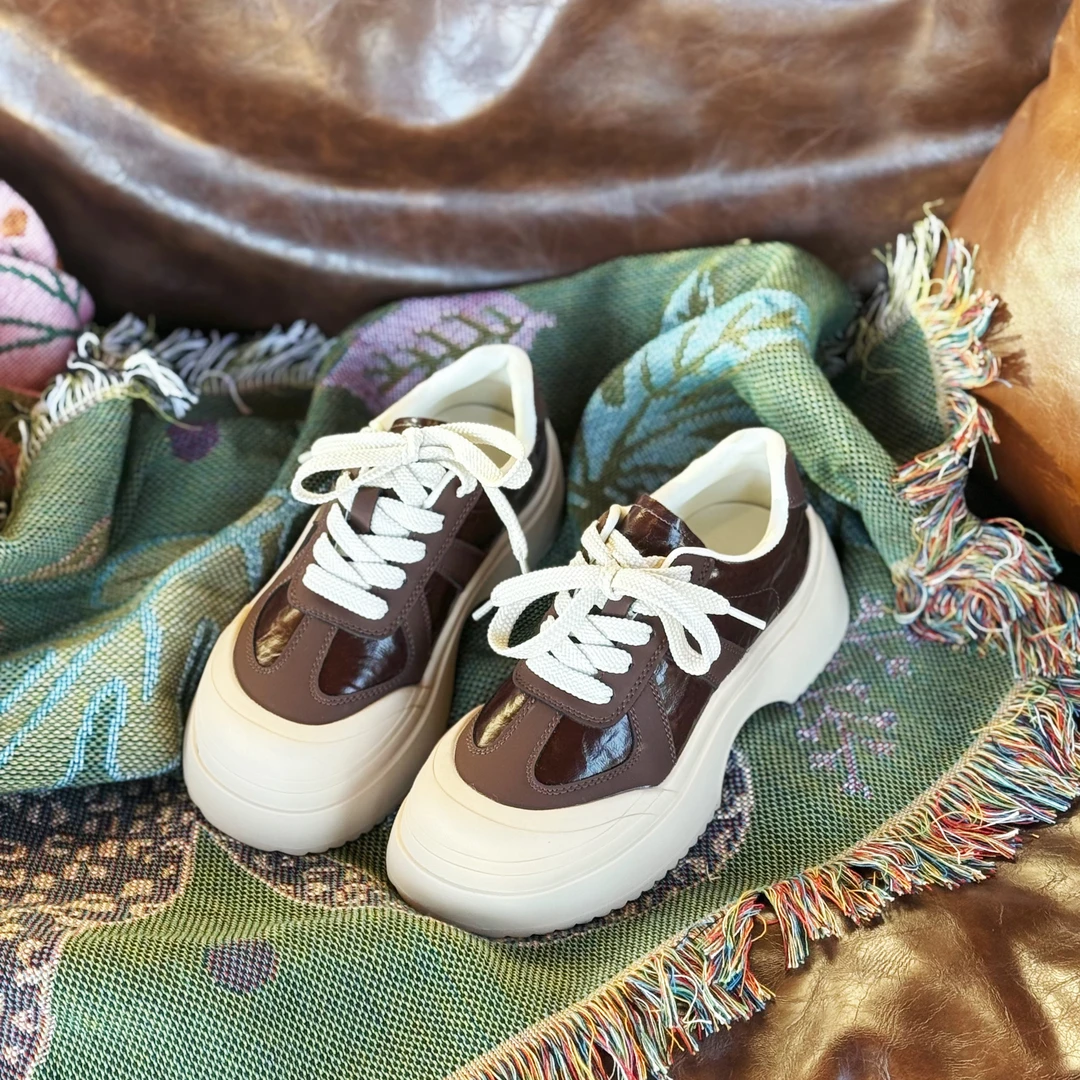 陳Umi真皮时尚百搭女鞋2025春季新款厚底圆头系带复古低帮休闲鞋