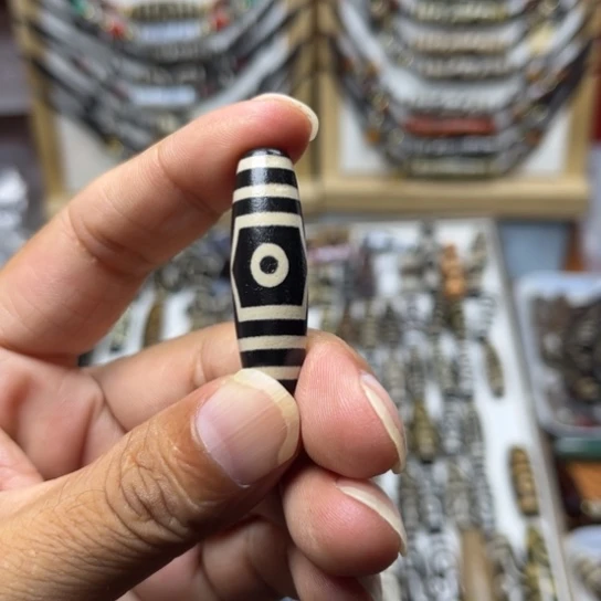 浅***然玛瑙/玉髓颈饰未镶嵌