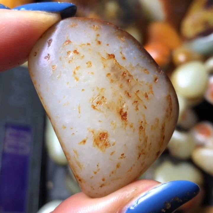 和田玉未镶嵌珠宝奇石