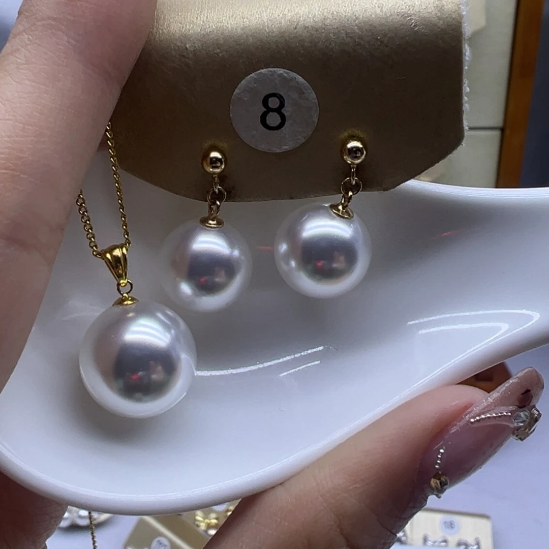 18K金镶嵌吊坠(赠链)淡水珍珠