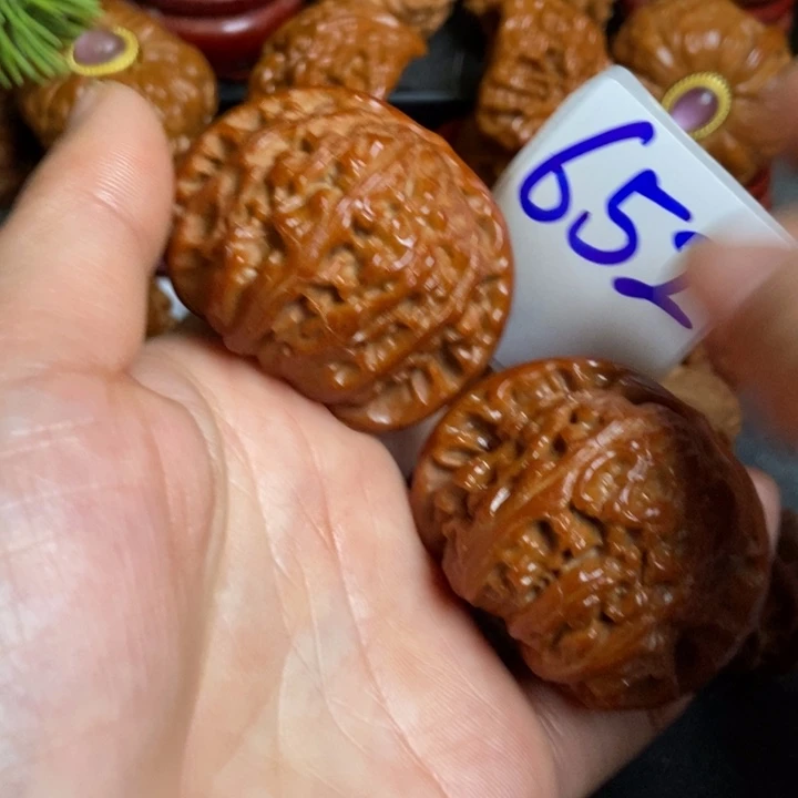 文玩核桃把件白狮子652