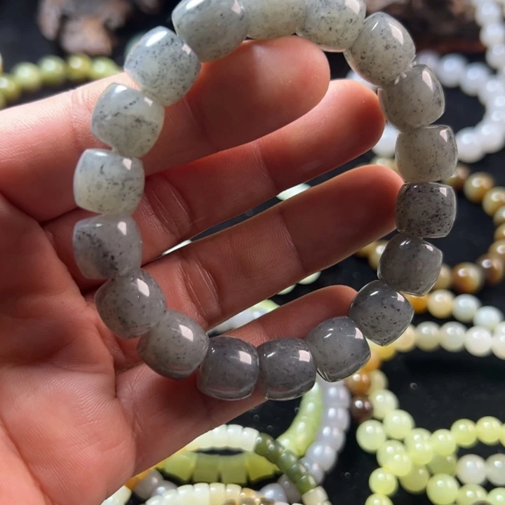 和田玉（糖玉）未镶嵌手链