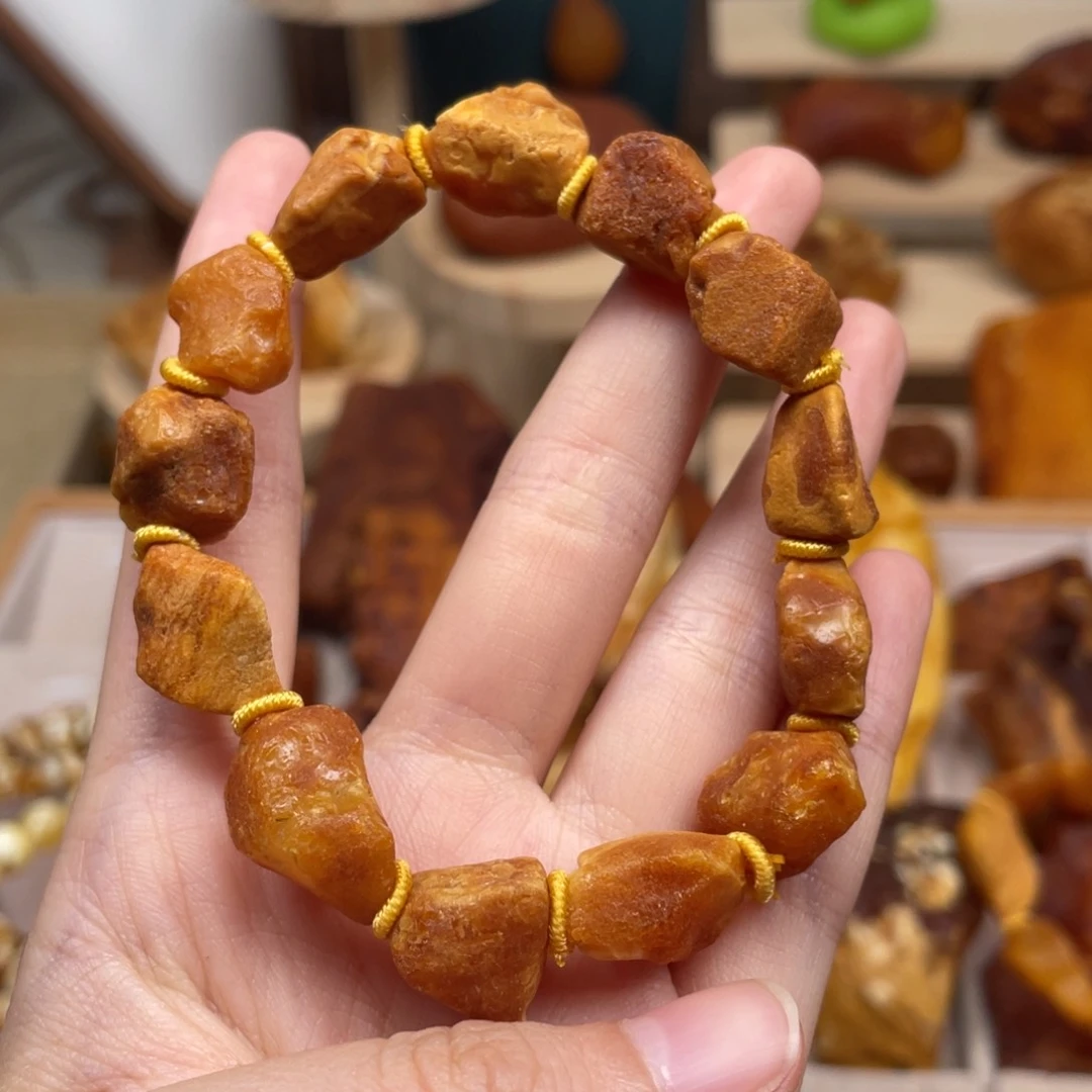 未镶嵌琥珀珠宝奇石