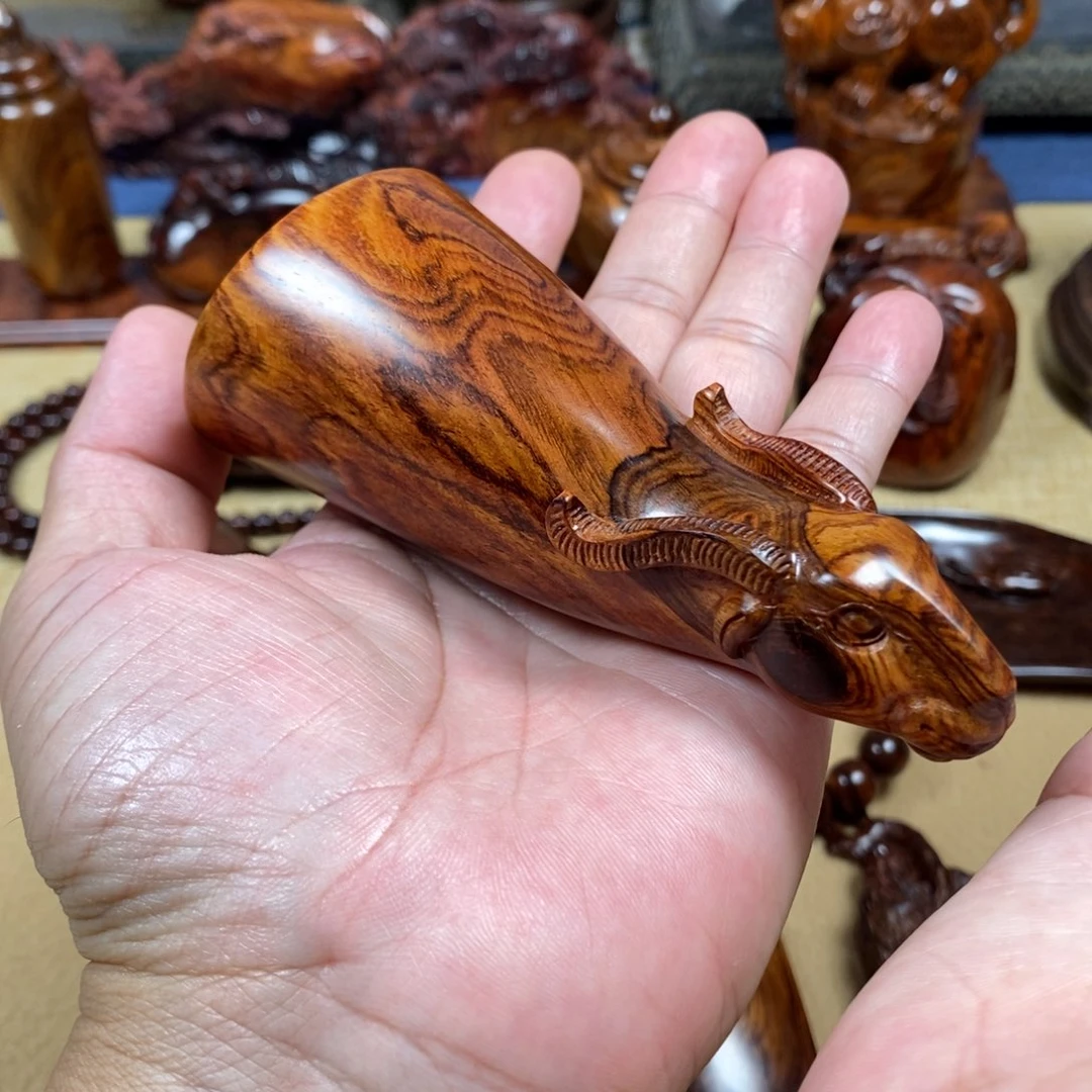 黄花梨/降香黄檀把件