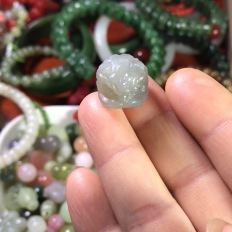 未镶嵌和田玉手机链醒狮