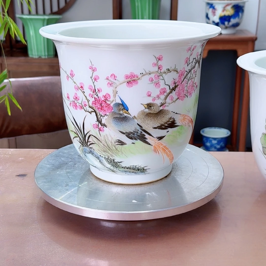 用***1粉彩金钟陶瓷花盆