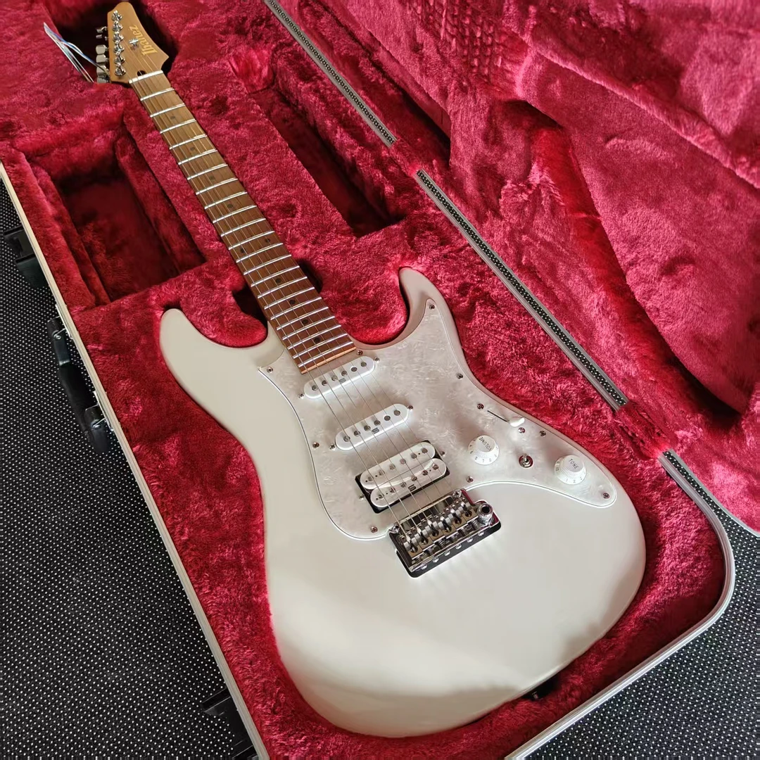 特价微瑕IBANEZ 电吉他 AZ2204-PW