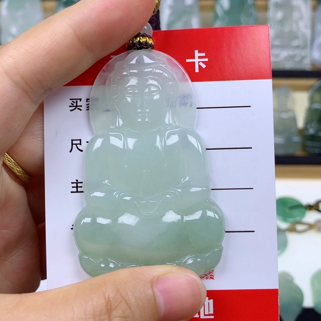 翡翠未镶嵌颈饰观音