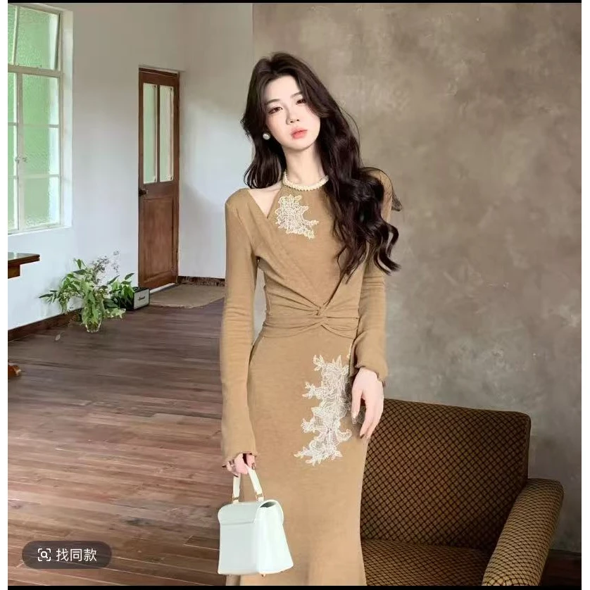 木子李的李焦糖绣影假两件优雅风连衣裙蕾丝修身垂感鱼尾长裙