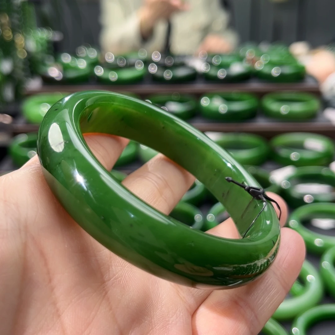 未镶嵌手镯和田玉（碧玉）