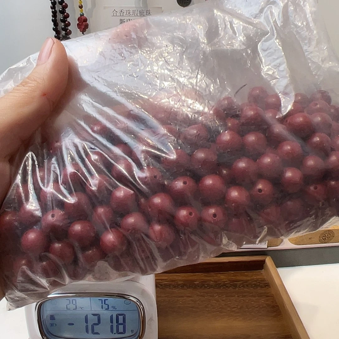 泥塑花蕊夫人1.0散珠约80克