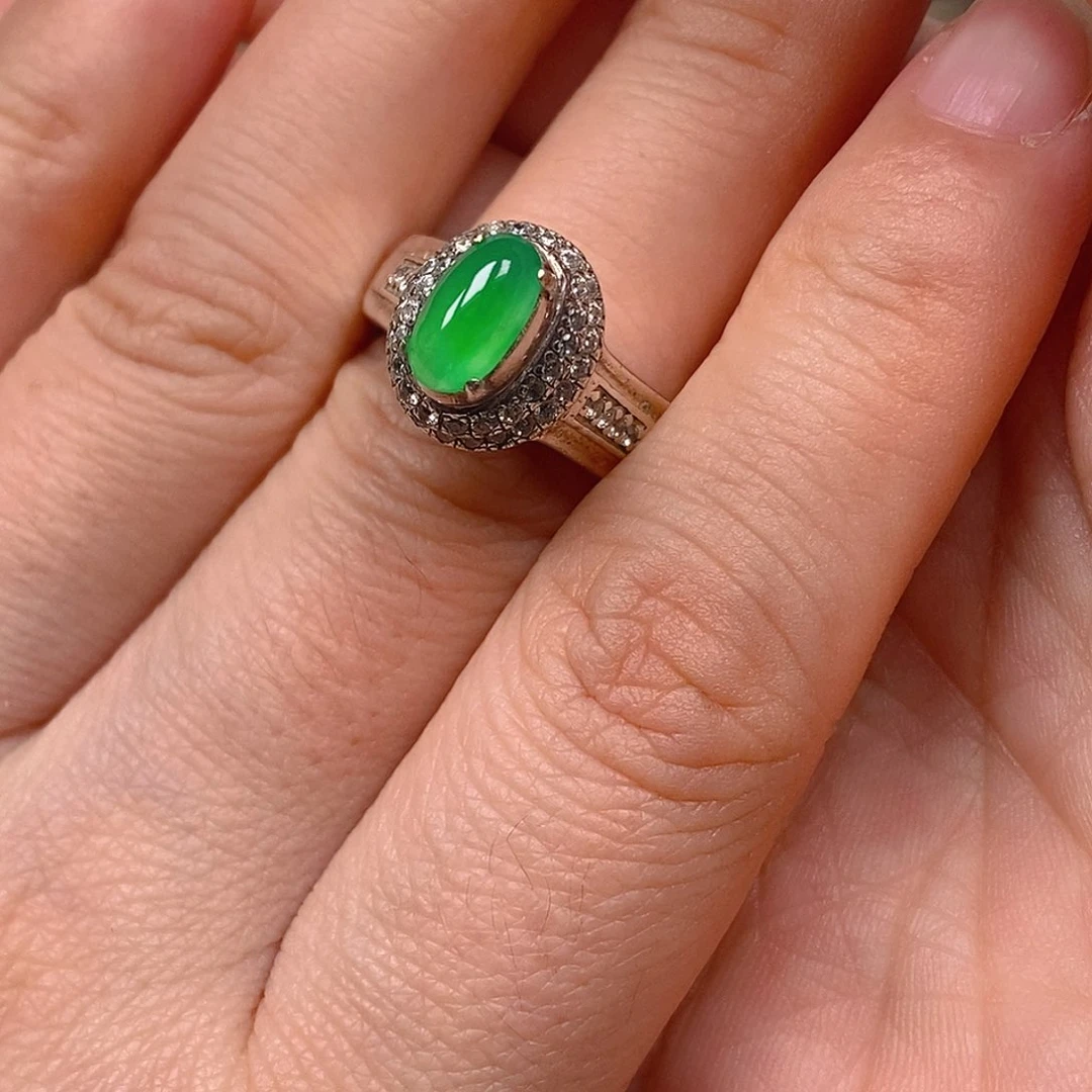 翡翠戒指未镶嵌翡翠蛋面