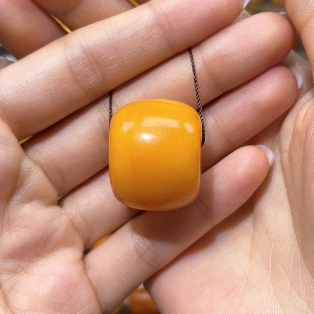 【闪购商品】琥珀裸石未镶嵌墩子