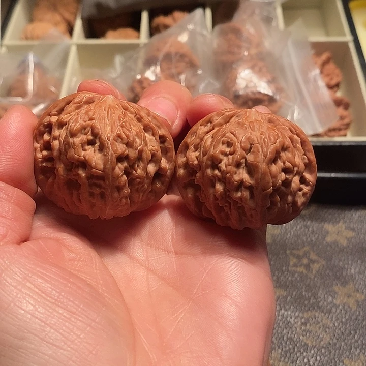 L***巴手串/手链橄榄核43磨盘