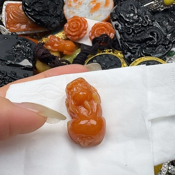 珍***玉翡翠未镶嵌颈饰翡翠