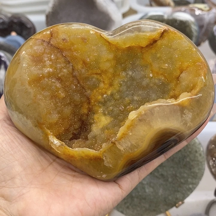 珠宝半成品未镶嵌紫晶