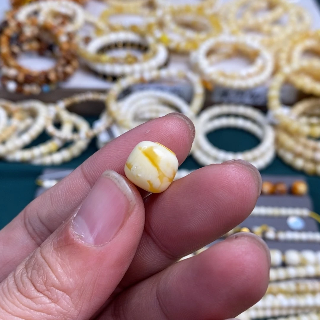 琥珀裸石未镶嵌12+焦皮料橘底老型