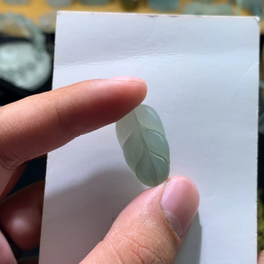 翡翠未镶嵌颈饰000